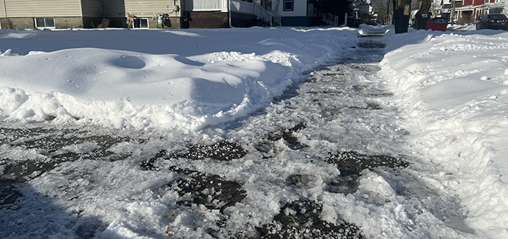 City of Norwich reminds residents to keep sidewalks clear of snow and ice